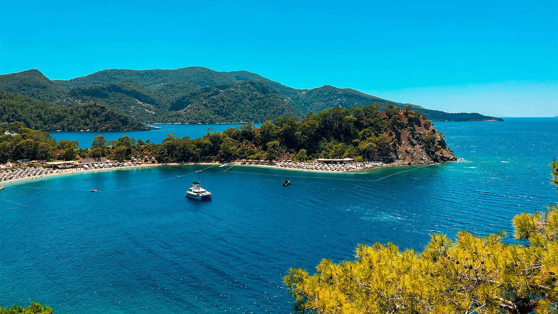 MINI Rotalar: Kaş’ta Her Kıvrımla Keşfe Davet | MINI Türkiye MINI Rotalar: Kaş’ta Her Kıvrımla Keşfe Davet | MINI Türkiye